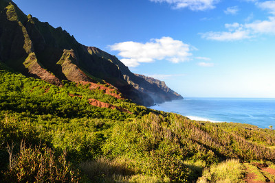 夏威夷考艾岛，卡拉劳海滩附近的纳帕里海岸
