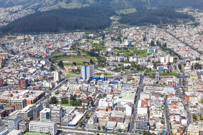 基多，中央大学