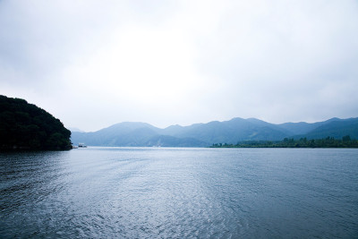 乌亚莫湖