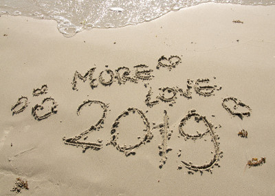 更多的爱2019