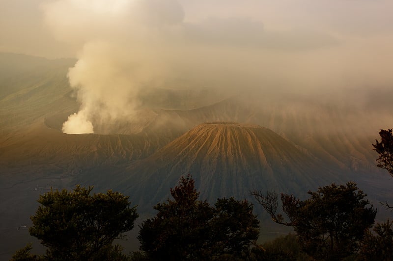 布罗莫火山-印度尼西亚爪哇岛