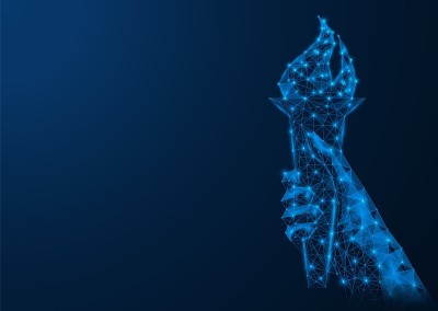 他手里拿着燃烧着的火炬。火和光象征的低聚模型。