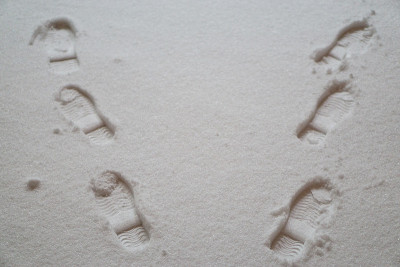 雪地上的脚印