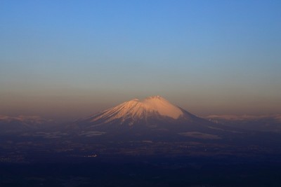 早晨燃烧岩手山
