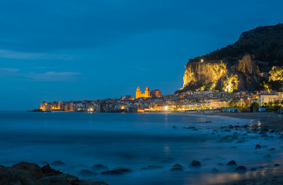 Cefalu，意大利西西里岛的中世纪村庄