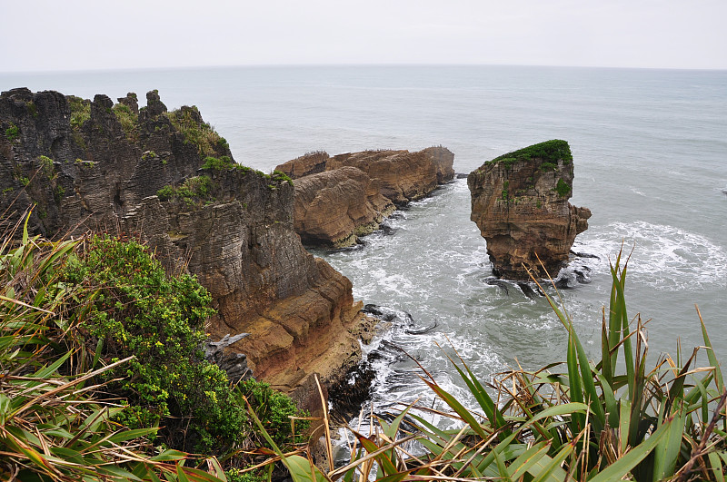 薄煎饼岩与海