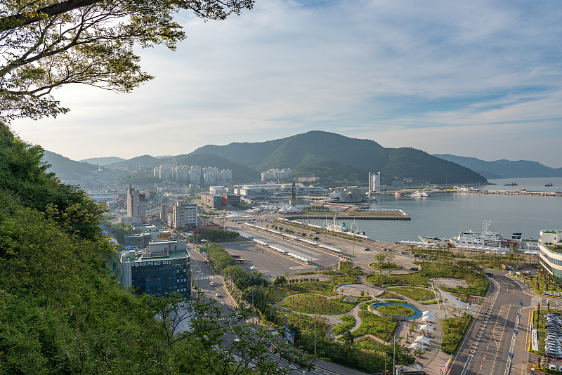 生活的海洋，生活的海岸:2012年世博会的展馆