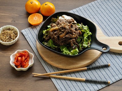 韩国传统食品牛肉烤肉