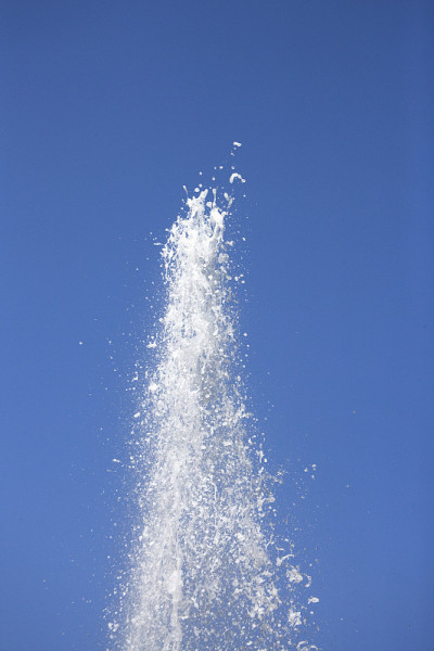 水
