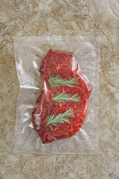 真空密封烤牛肉