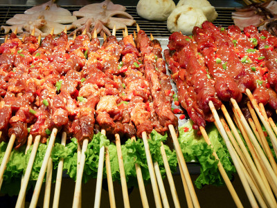 未煮过的肉串