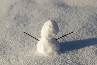 一个小雪人在冬天，合起来