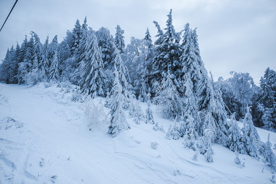 滑雪胜地