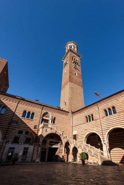Torre dei Lamberti - 意大利维罗纳的中世纪塔楼