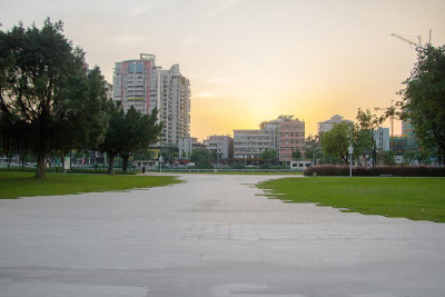 黄昏时分的浮山公园。
