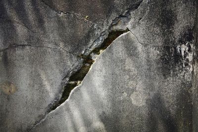 破碎水泥