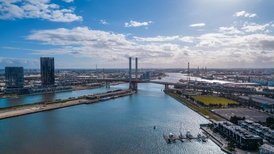 墨尔本码头区的鸟瞰图
