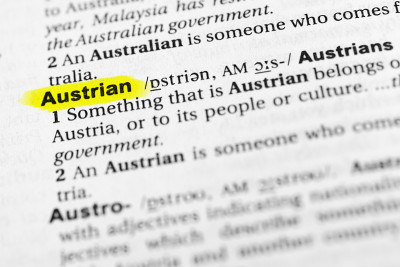 突出英语单词“austrian”及其在词典中的定义