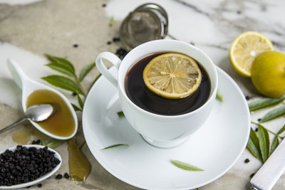 一杯接骨木茶