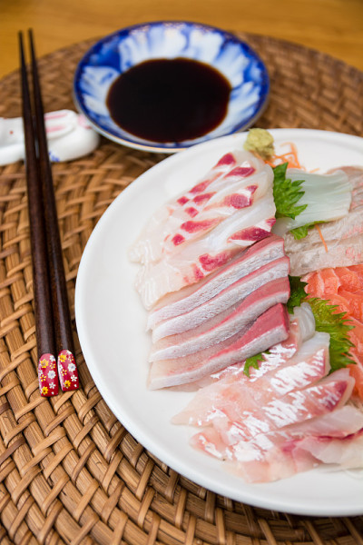 日本的生鱼片