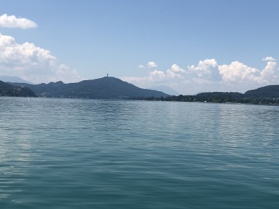 奥地利