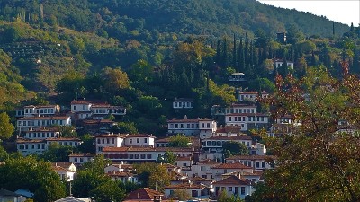 西伦斯村