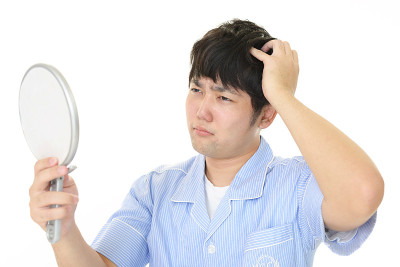 不满意的亚洲人