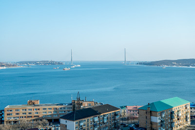 海边城市的照片
