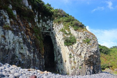 如沙洲状节理、奇岩、峭壁、海岸、