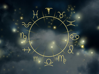 夜空与星星和生肖轮的插图