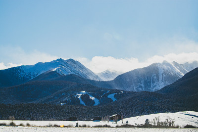 基督山的雪血