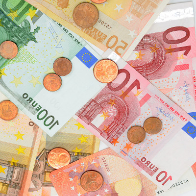 欧洲国家的货币。现金，纸币和金属美分。