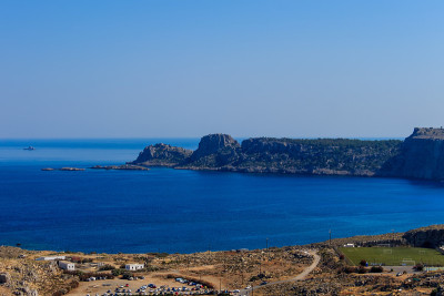 Agios Pavlos Lindos海滩在罗德岛。