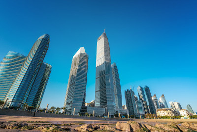 青岛的现代建筑和街景