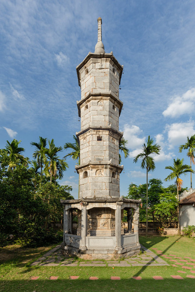 宝莲塔在但塔寺