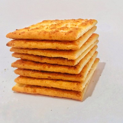 一堆香甜可口的饼干。