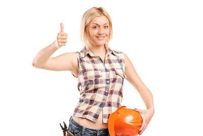 女建筑工人竖起大拇指