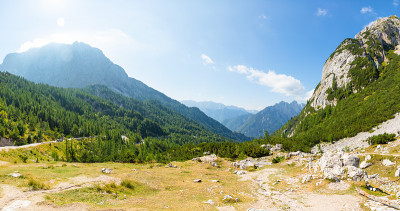 从Vrsiska cesta或Vrsiska路，斯洛文尼亚的山景