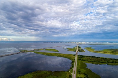 莫比尔湾和阿拉巴马湾海岸三角洲的鸟瞰图