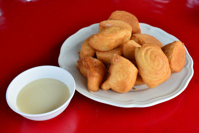 中国炼乳油包