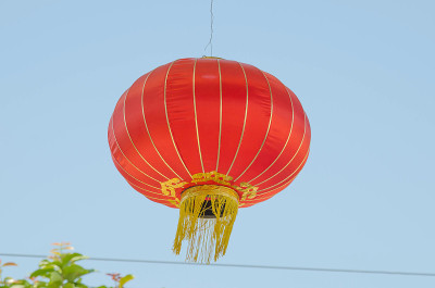 大红灯笼高高挂