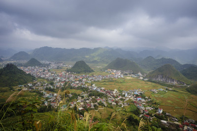 山越南