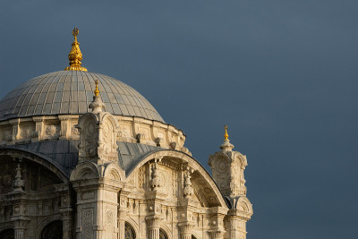 Ortakoy清真寺(Ortakoy Camii)。