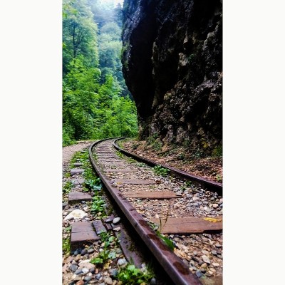 北高加索关岛峡谷的铁路。