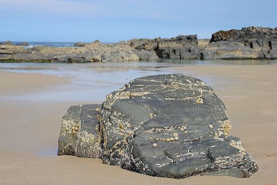 萨利戈湾海滩岛