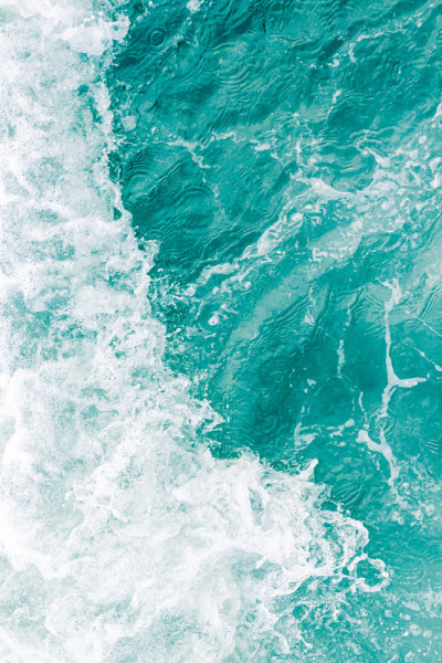 水绿色的海浪