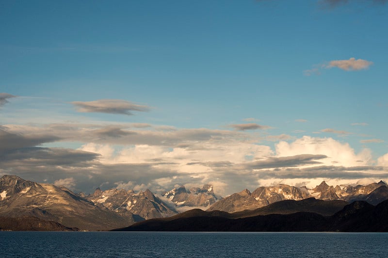 格陵兰的山景