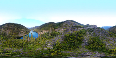 全景，山湖，阳光，针叶林，悬崖，早晨