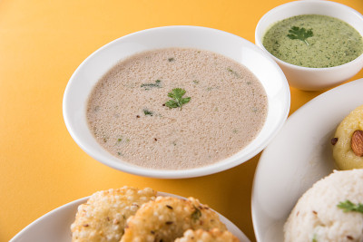 印度的禁食食谱，mahashivratri食品，navratri食品，vrat食品