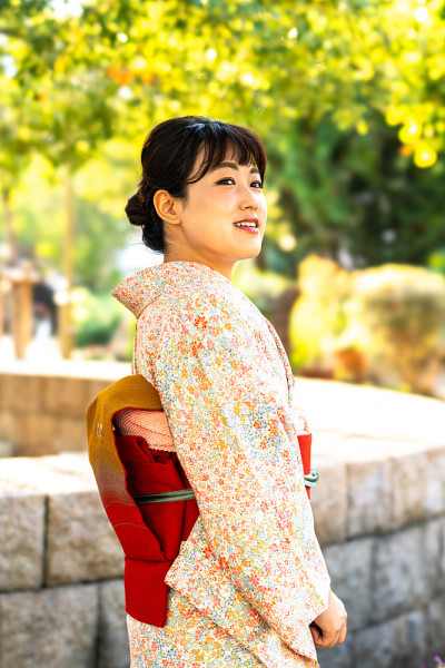 妇女和服